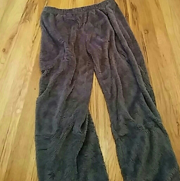 Snuggly lounge capri pants - Picture 3 of 4
